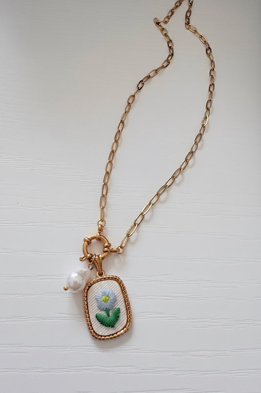 Collana Rifiorita
