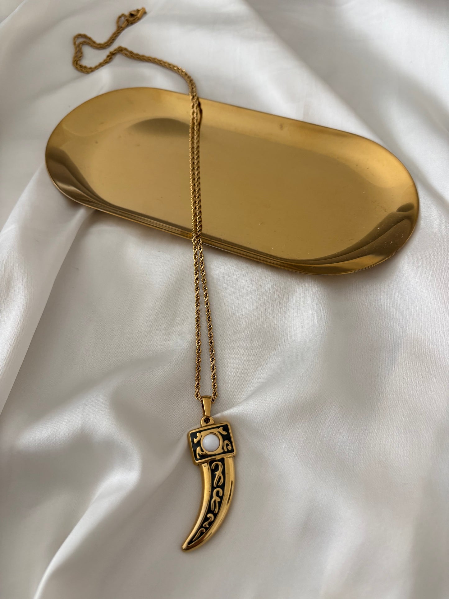 Collana Corno Malesia