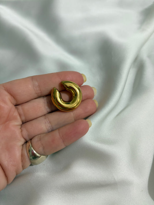 Ear cuff Bomb Medium